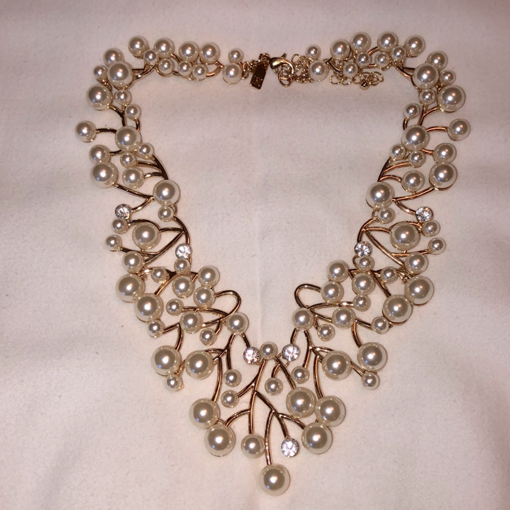 Statement necklace